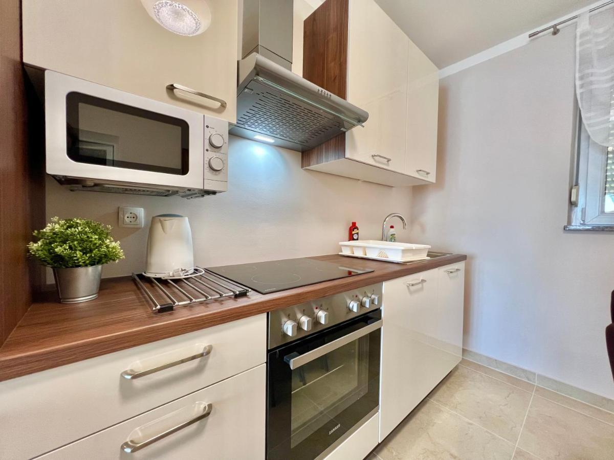 דראמליי Apartmani Jasminka מראה חיצוני תמונה