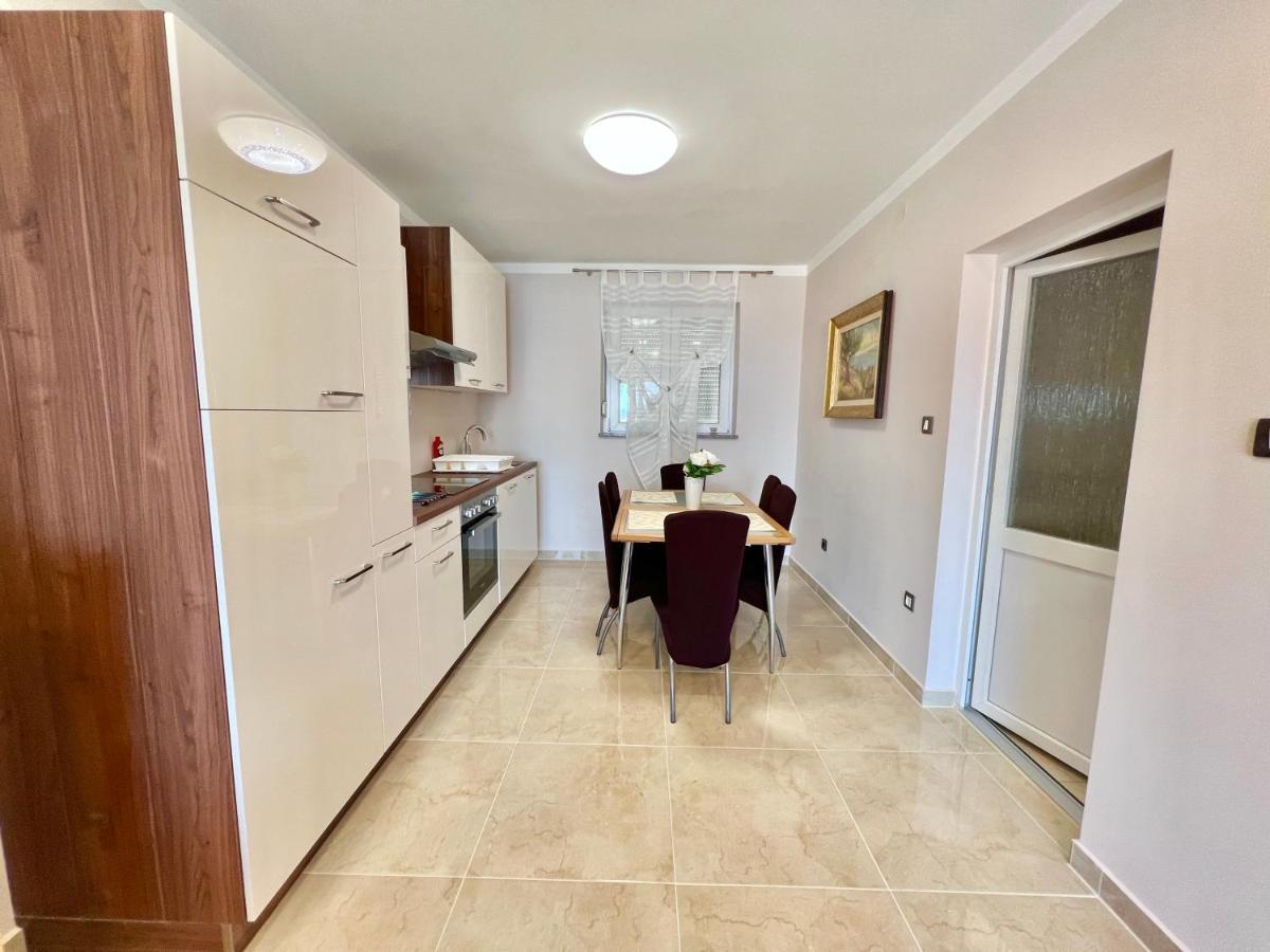 דראמליי Apartmani Jasminka מראה חיצוני תמונה